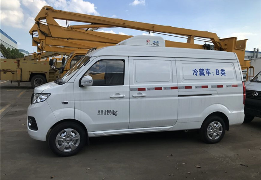 金杯X30L面包冷藏車(chē)圖片