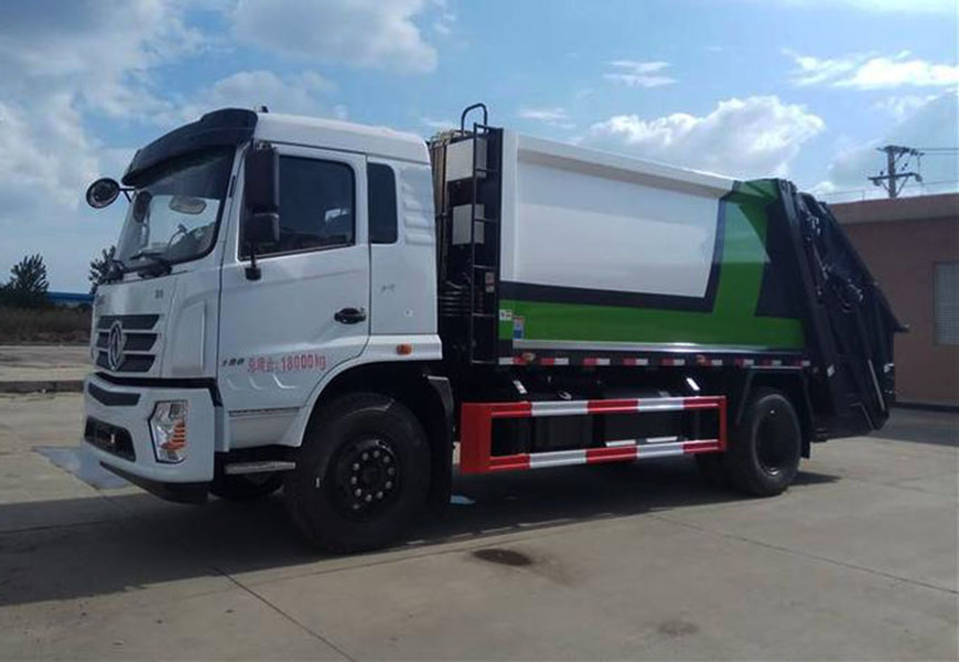 東風(fēng)專(zhuān)底壓縮垃圾車(chē)10-12方