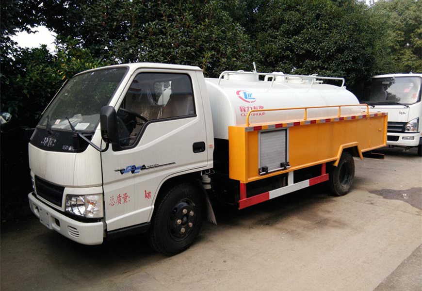 江鈴順達(dá)國五藍(lán)牌高壓清洗車