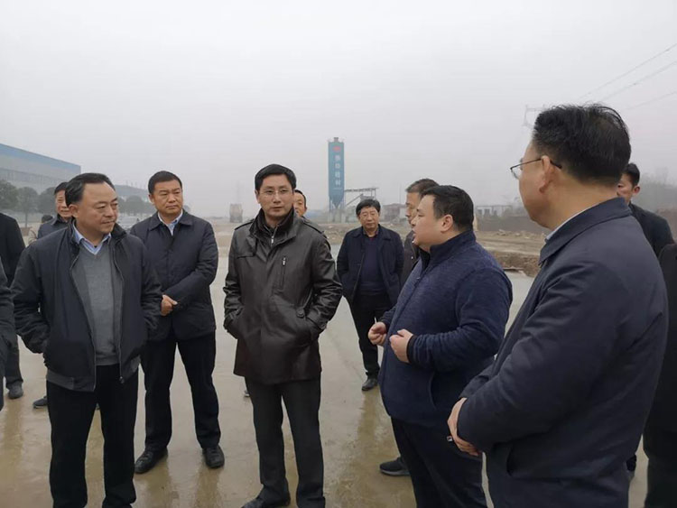 隨州市委、市人大代表團蒞臨程力集團商用車產(chǎn)業(yè)園視察